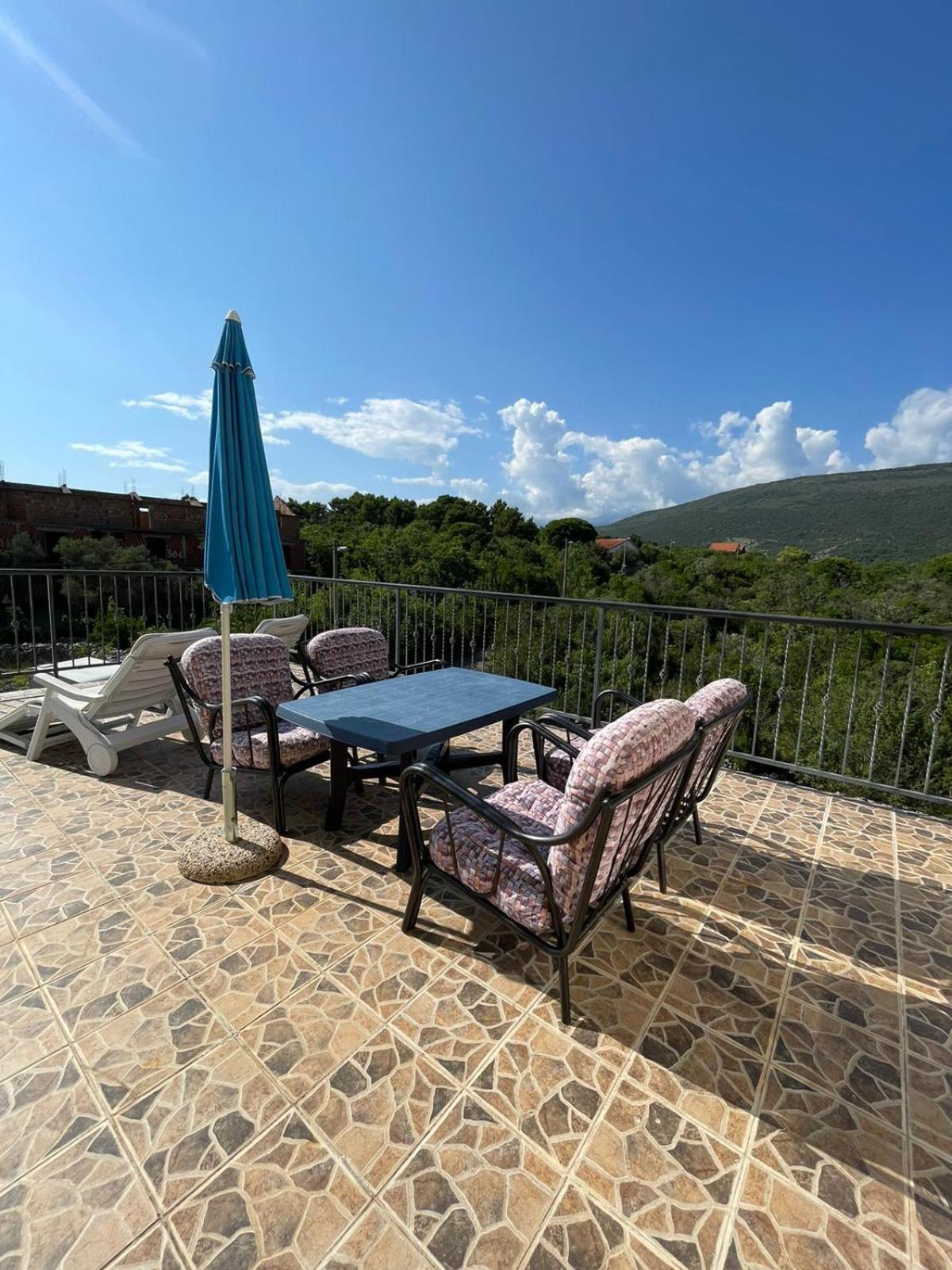 Apartments Villa-G Lustica Tivat Eksteriør bilde