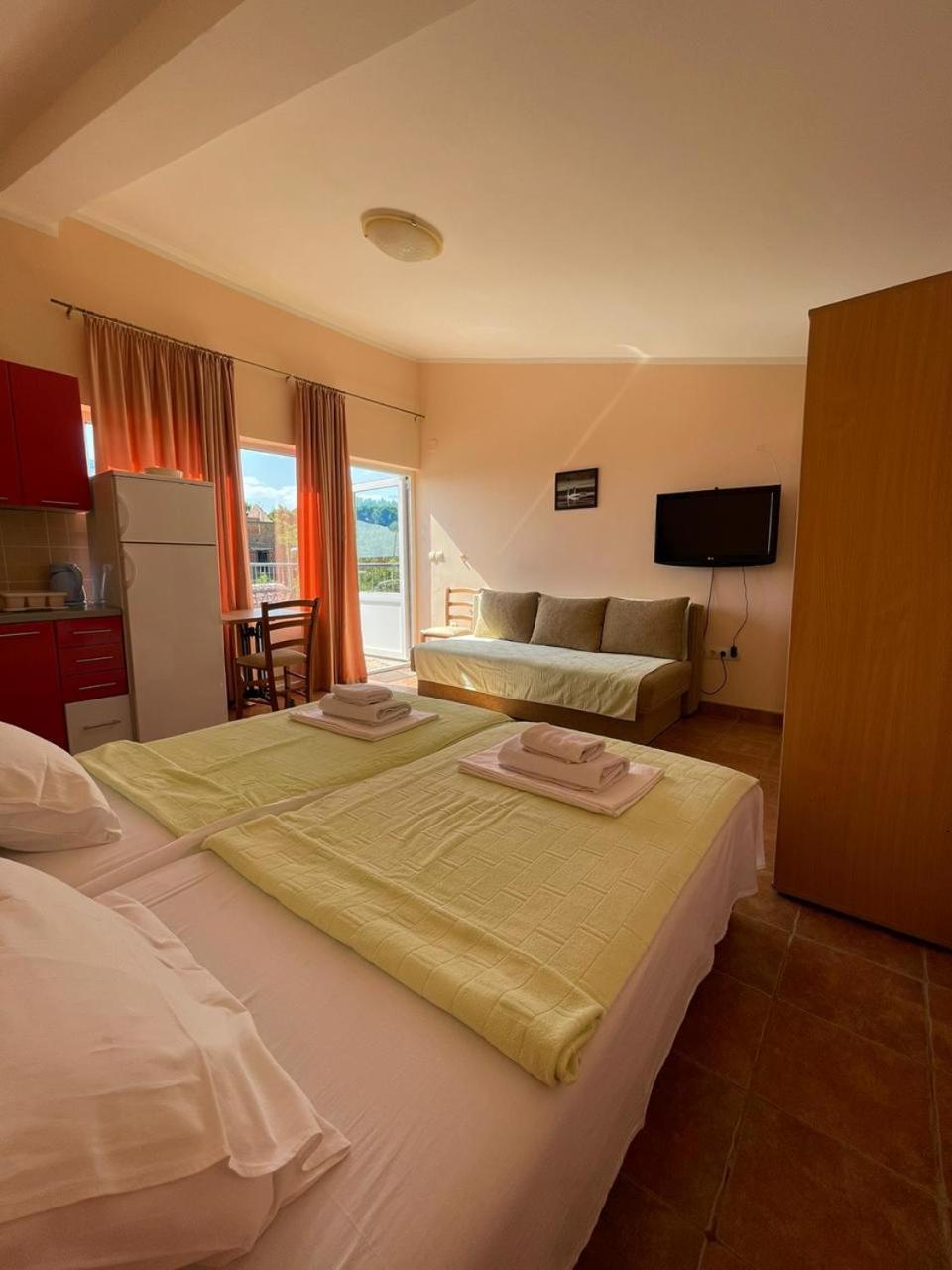 Apartments Villa-G Lustica Tivat Eksteriør bilde