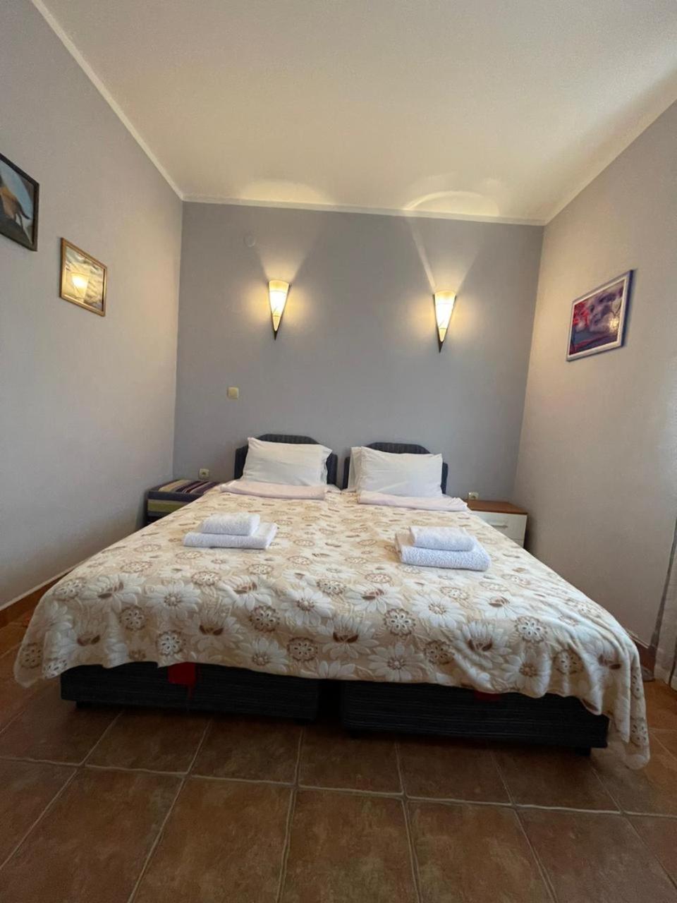 Apartments Villa-G Lustica Tivat Eksteriør bilde