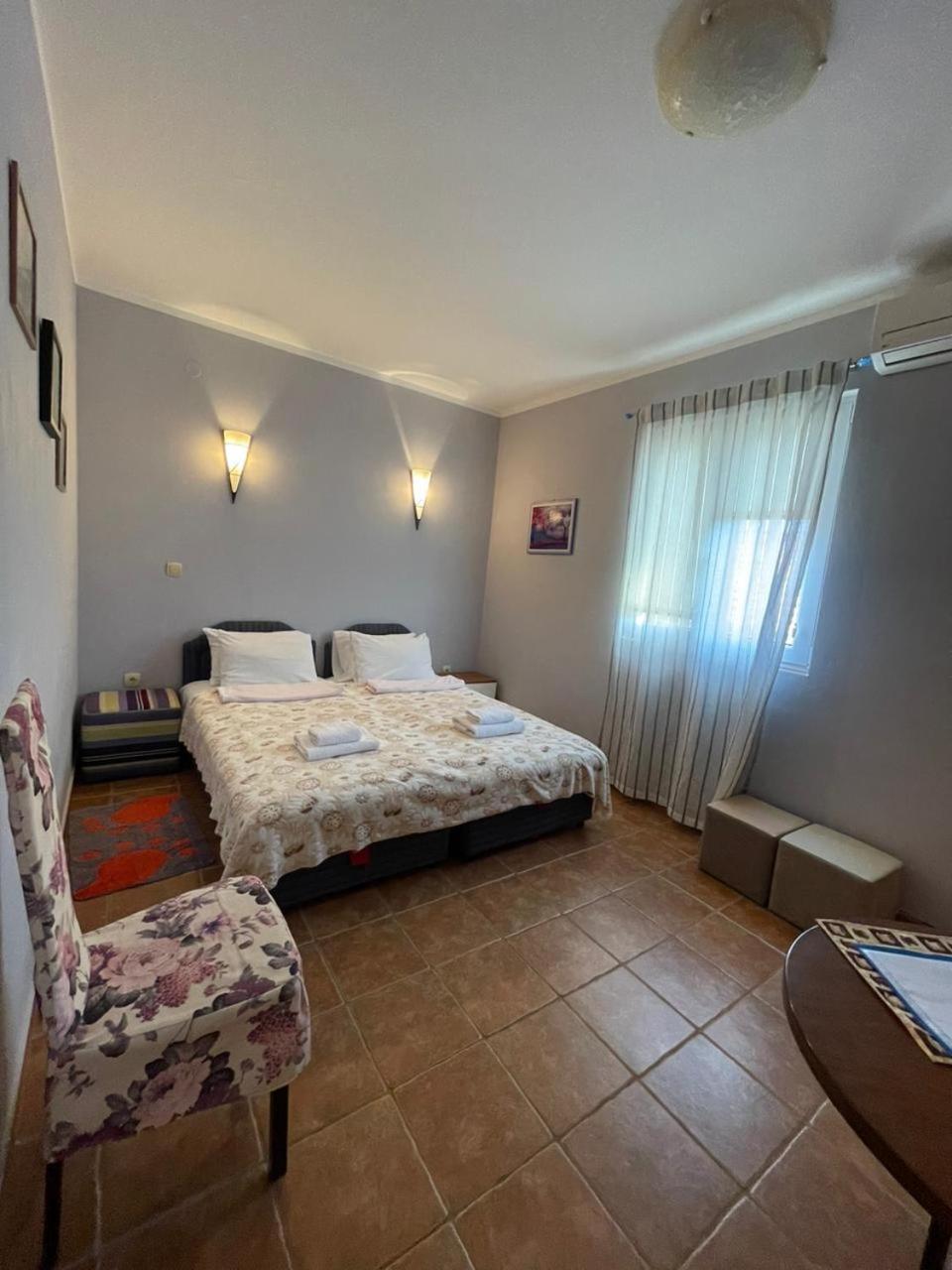 Apartments Villa-G Lustica Tivat Eksteriør bilde