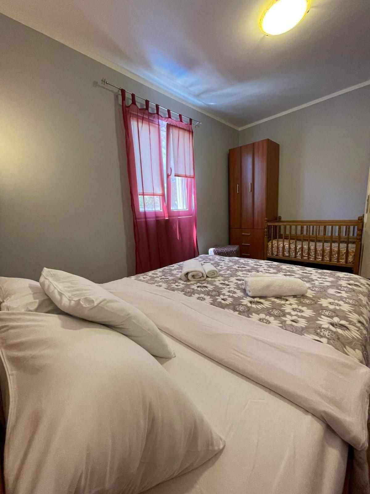 Apartments Villa-G Lustica Tivat Eksteriør bilde
