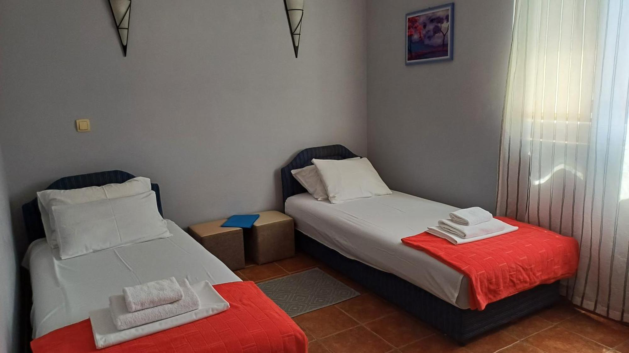 Apartments Villa-G Lustica Tivat Eksteriør bilde